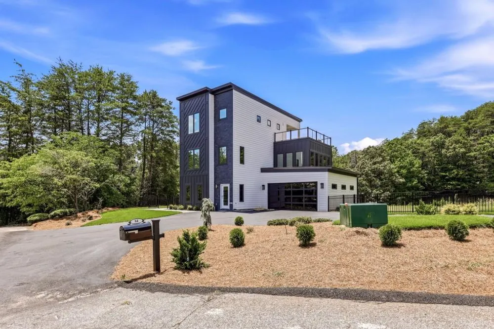 84 Schwarzwald Strasse Helen, GA 30545
