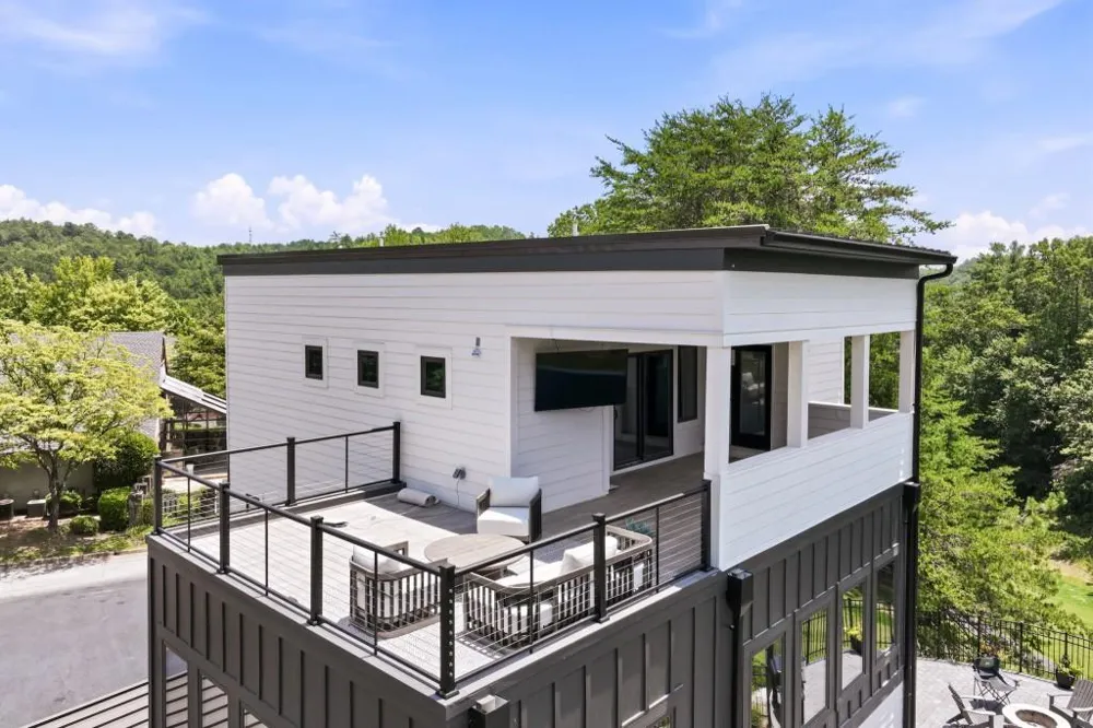 84 Schwarzwald Strasse Helen, GA 30545