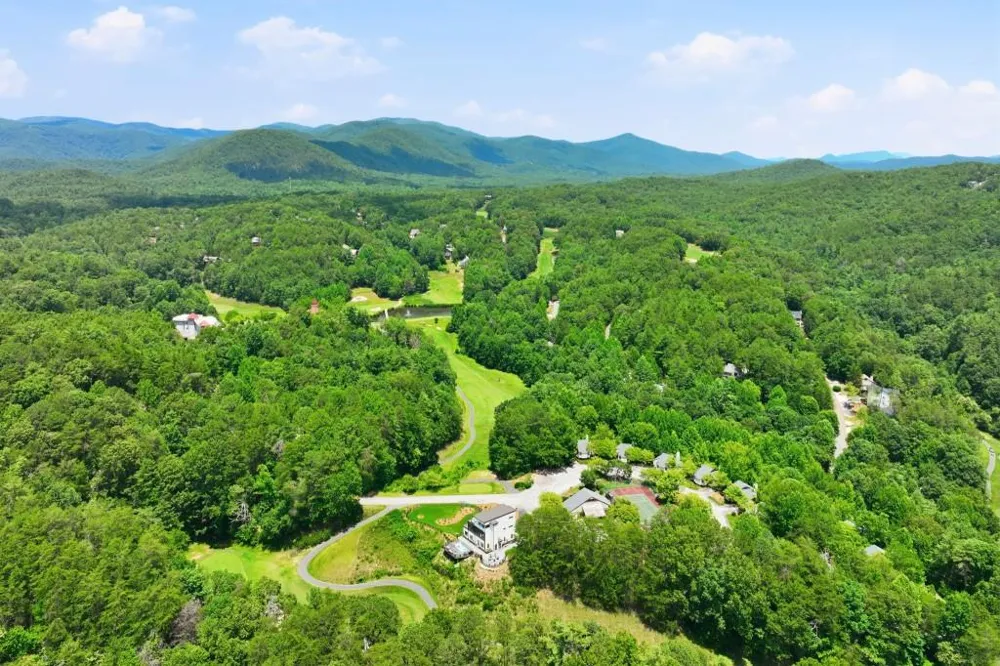 84 Schwarzwald Strasse Helen, GA 30545
