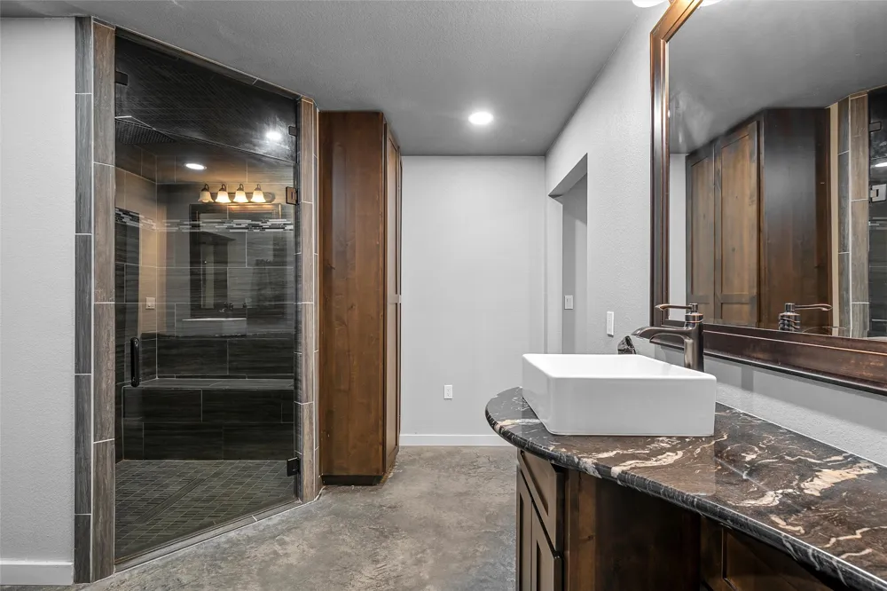 289 CR 4275 Clifton, TX 76634