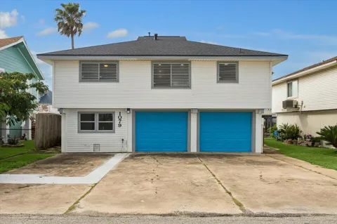 1079 Redfish Street