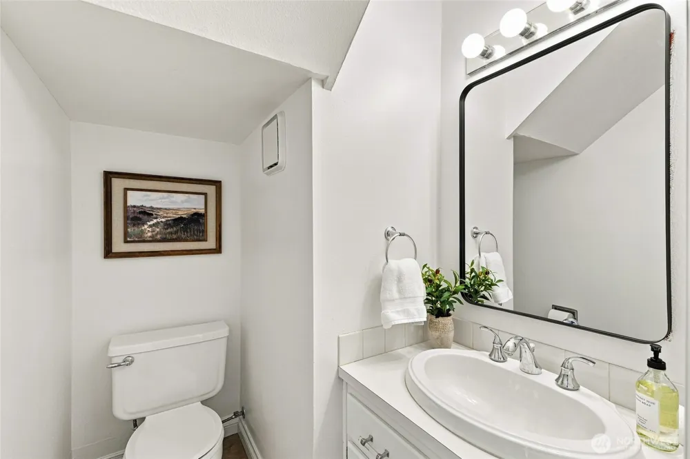 21116 80th Avenue W #7 Edmonds, WA 98026