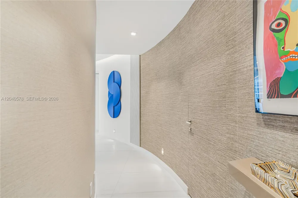 18975 Collins Ave #2004 Sunny Isles Beach, FL 33160