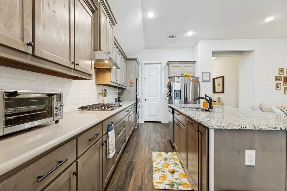 815 Wolf Springs Road Ferris, TX 75125