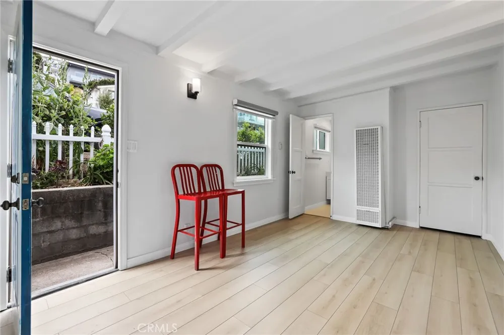 295 Wave Laguna Beach, CA 92651