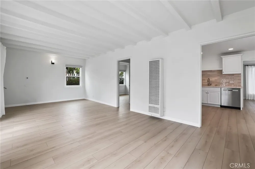 295 Wave Laguna Beach, CA 92651