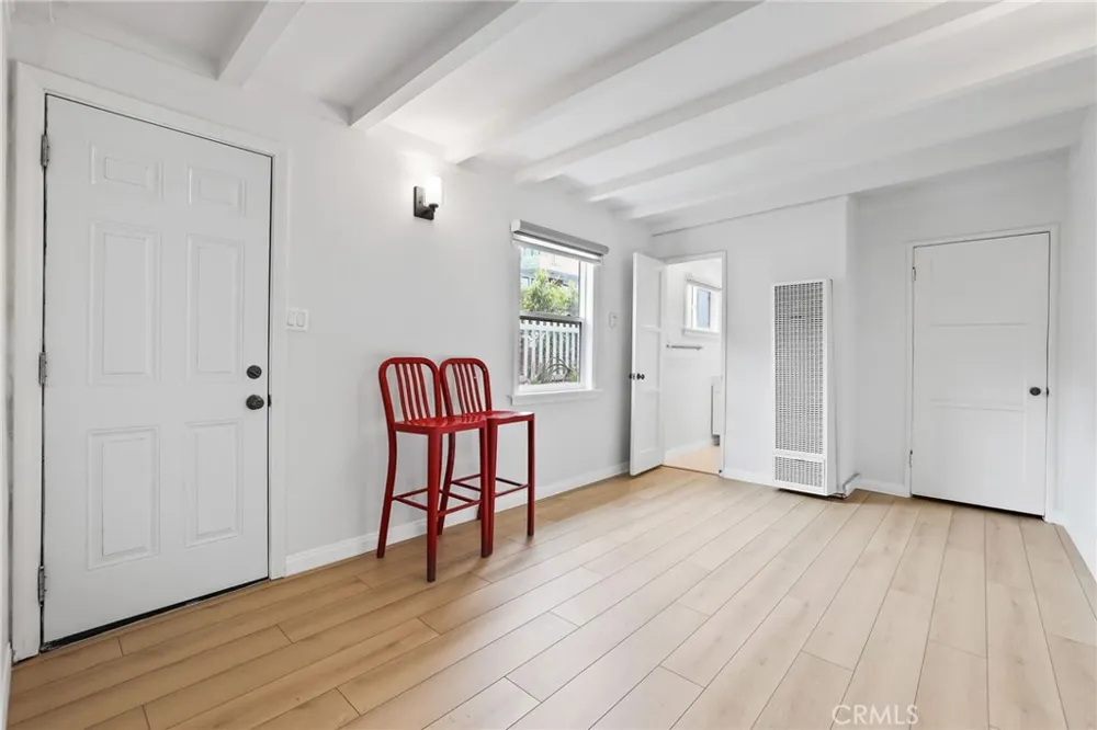295 Wave Laguna Beach, CA 92651
