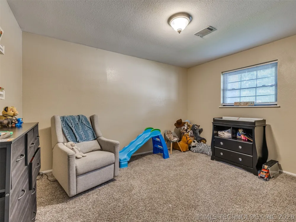 1201 Guinn Lane Bartlesville, OK 74006