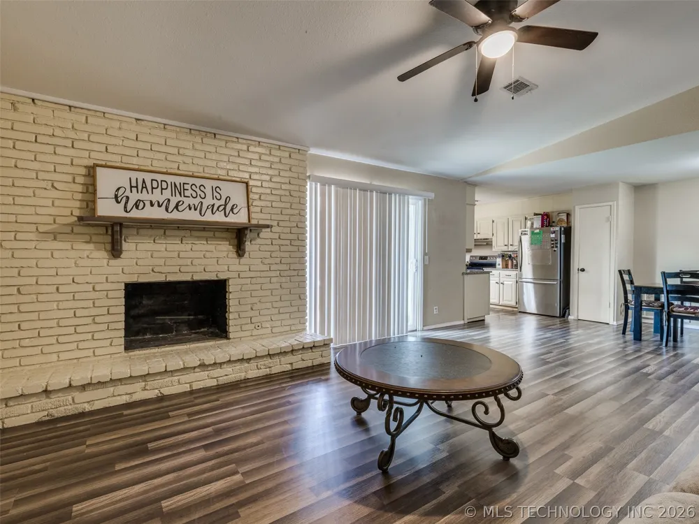 1201 Guinn Lane Bartlesville, OK 74006