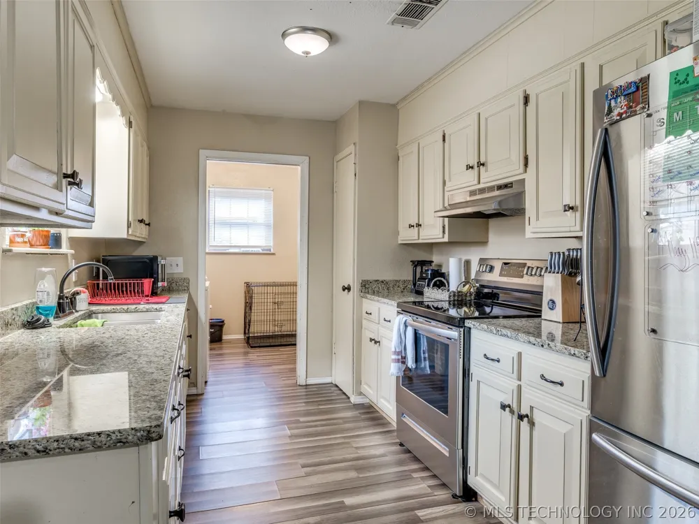 1201 Guinn Lane Bartlesville, OK 74006