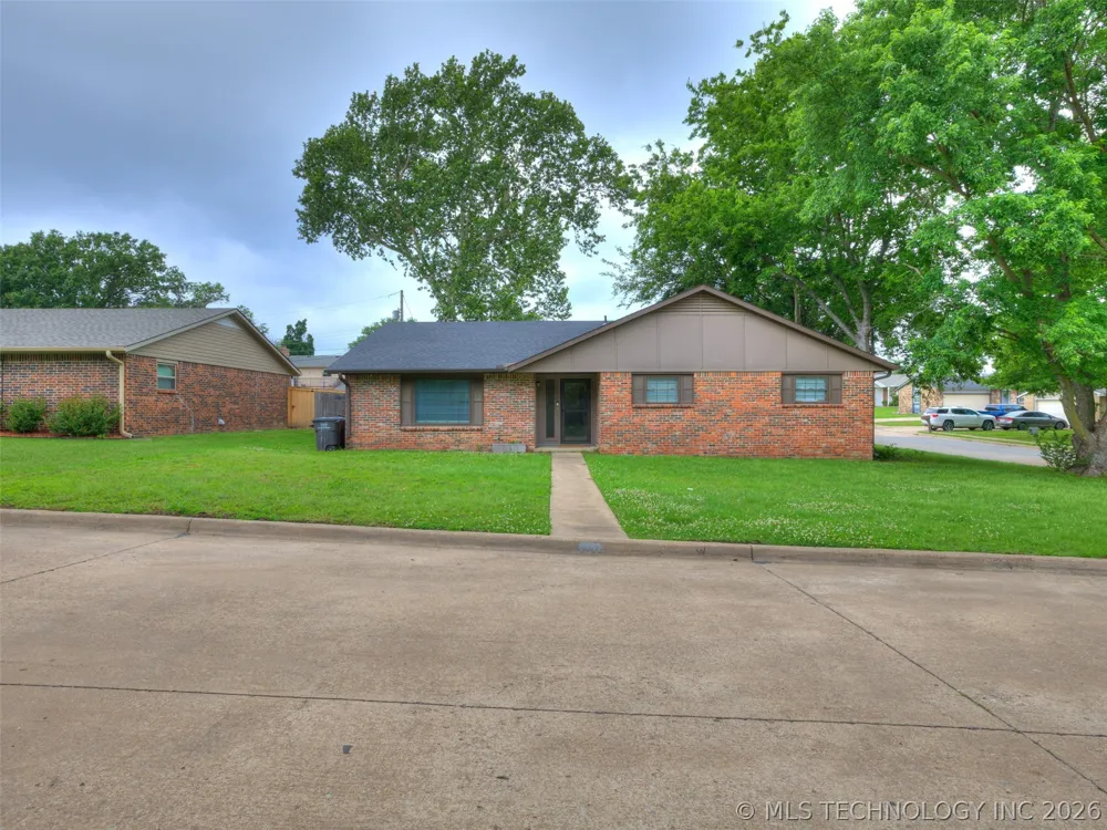 1201 Guinn Lane Bartlesville, OK 74006