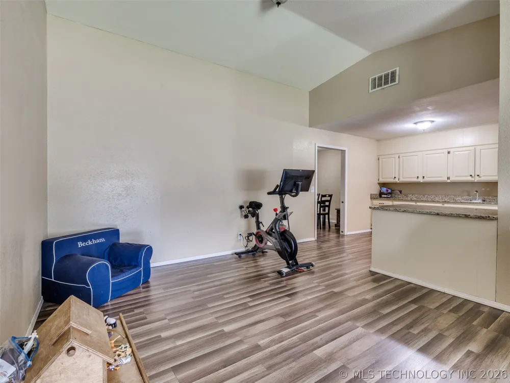 1201 Guinn Lane Bartlesville, OK 74006