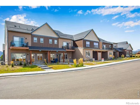 1724 Continental Peaks Circle