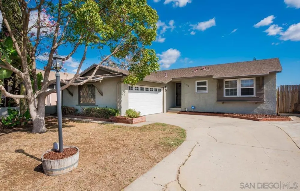 1411 Cornwall Spring Valley, CA 91977