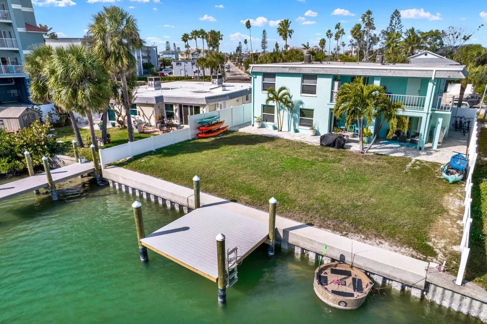 117 140TH AVENUE E #A Madeira Beach, FL 33708