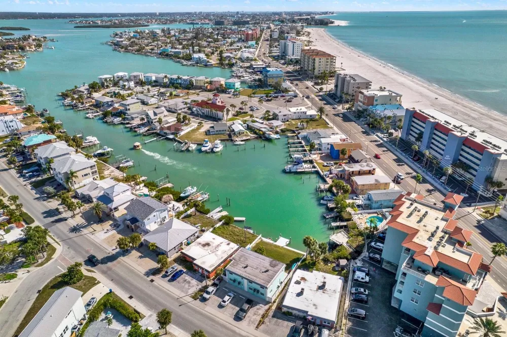 117 140TH AVENUE E #A Madeira Beach, FL 33708