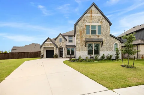 1904 Frediano Lane