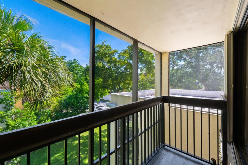 8701 SW 30th Street #211 Davie, FL 33328