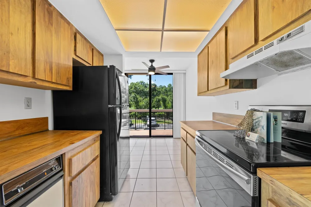 8701 SW 30th Street #211 Davie, FL 33328