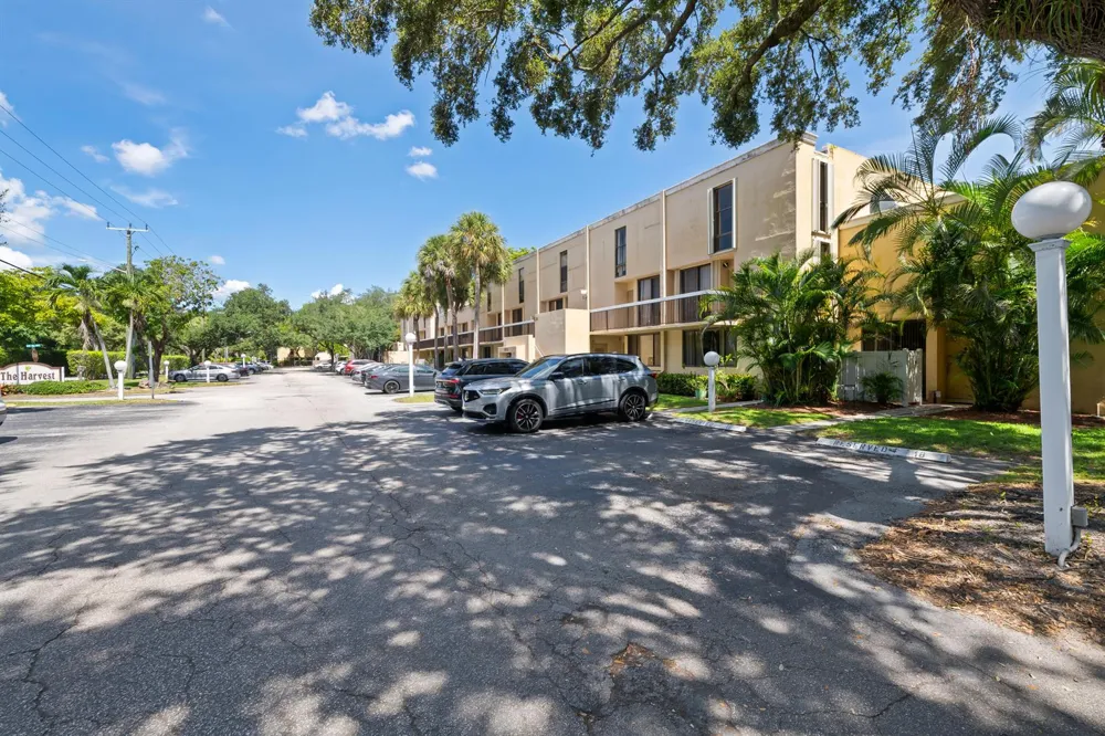 8701 SW 30th Street #211 Davie, FL 33328