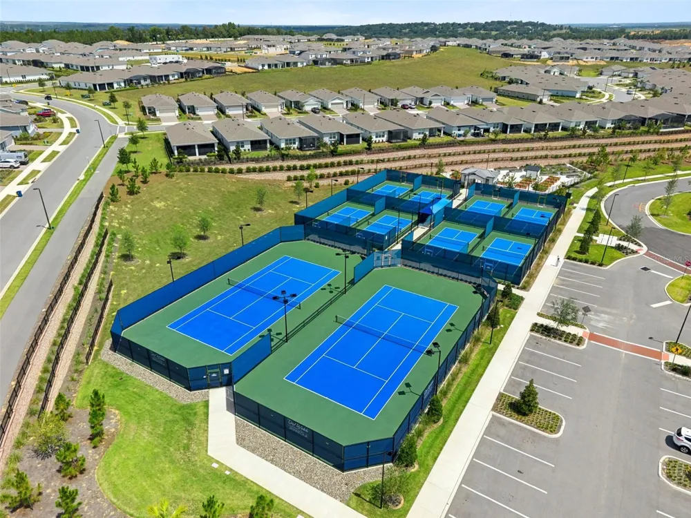 2458 DEL WEBB DRIVE Minneola, FL 34715