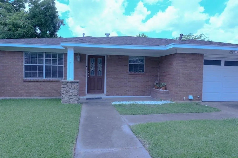 7818 Avenue F Houston, TX 77012