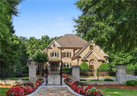 5152 Legends Drive