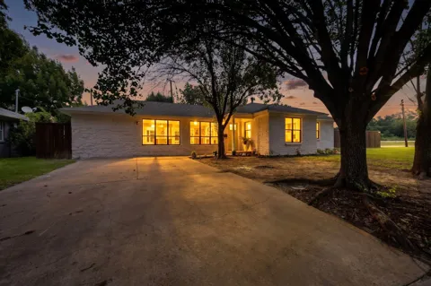 4171 Carolyn Road
