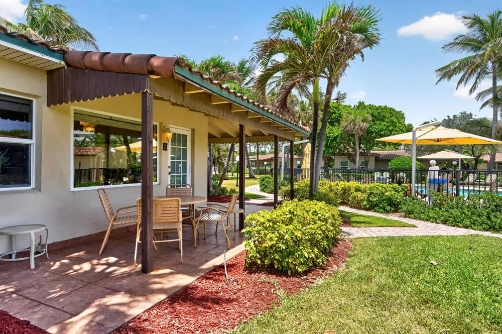 1225 Hillsboro Mile #Villa H2 Hillsboro Beach, FL 33062