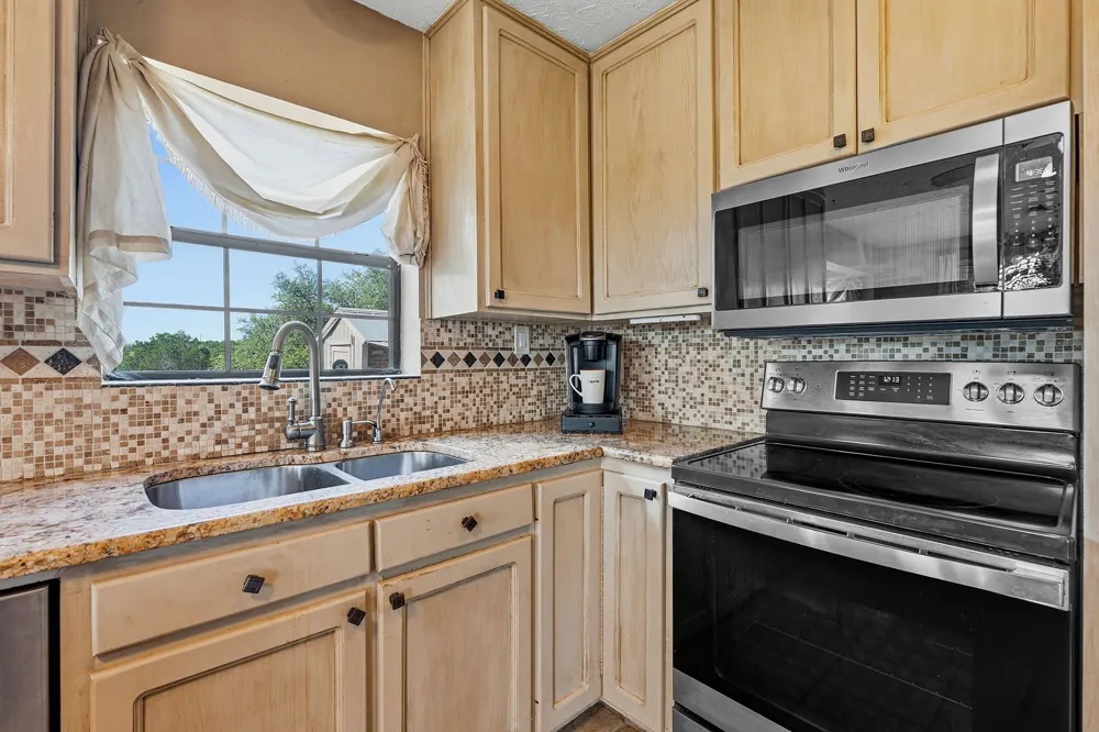3230 W Fitzhugh Road Dripping Springs, TX 78620
