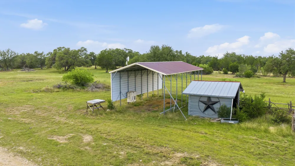 3230 W Fitzhugh Road Dripping Springs, TX 78620
