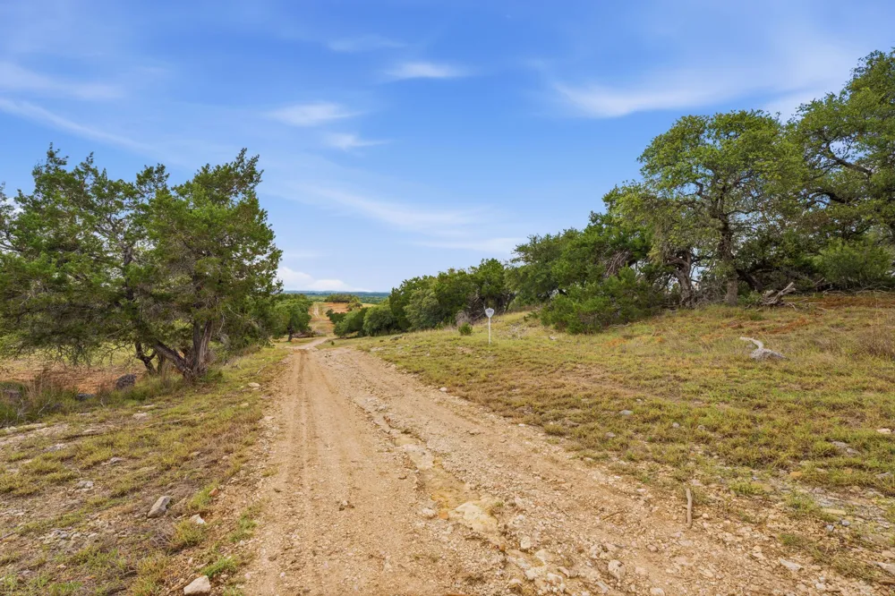 3230 W Fitzhugh Road Dripping Springs, TX 78620