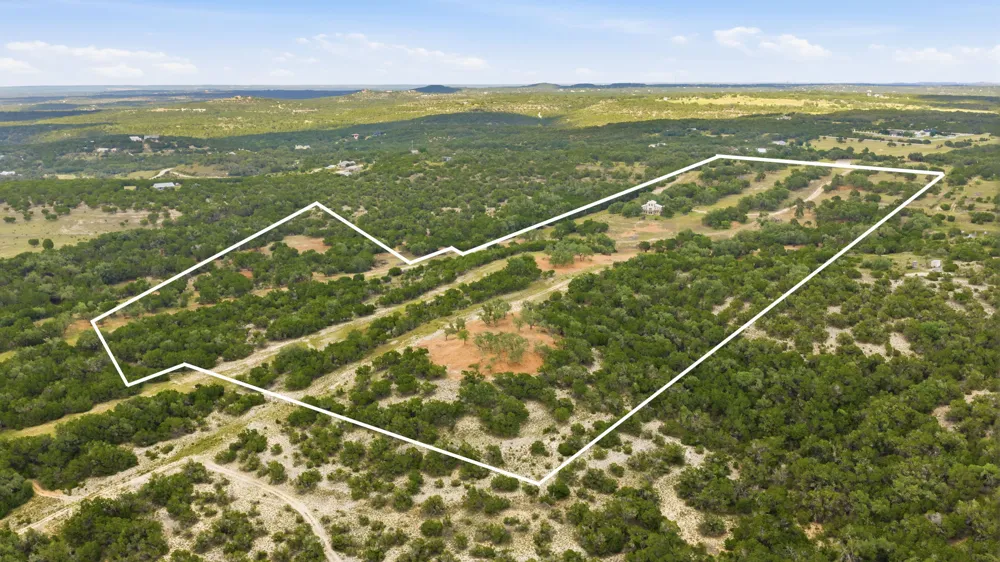 3230 W Fitzhugh Road Dripping Springs, TX 78620