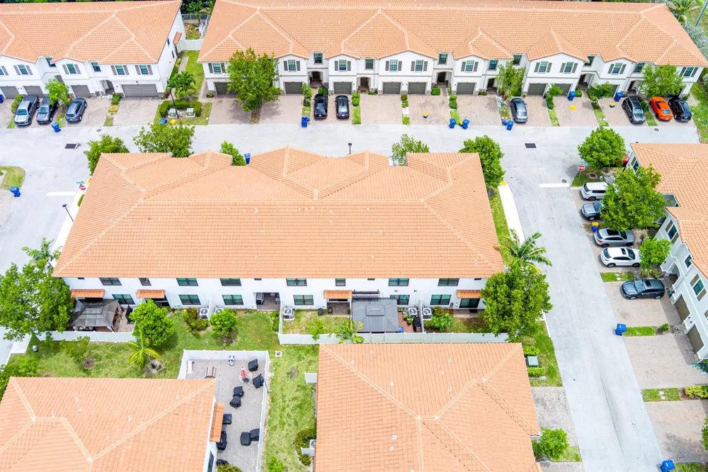 1009 Sweet Briar Lane Riviera Beach, FL 33410