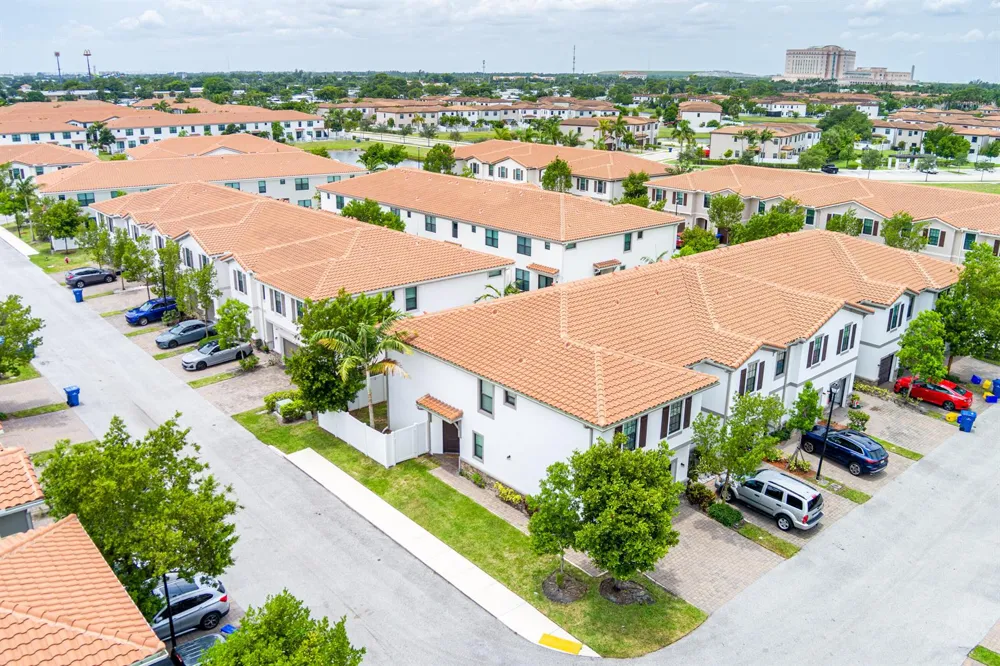 1009 Sweet Briar Lane Riviera Beach, FL 33410