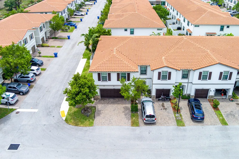 1009 Sweet Briar Lane Riviera Beach, FL 33410