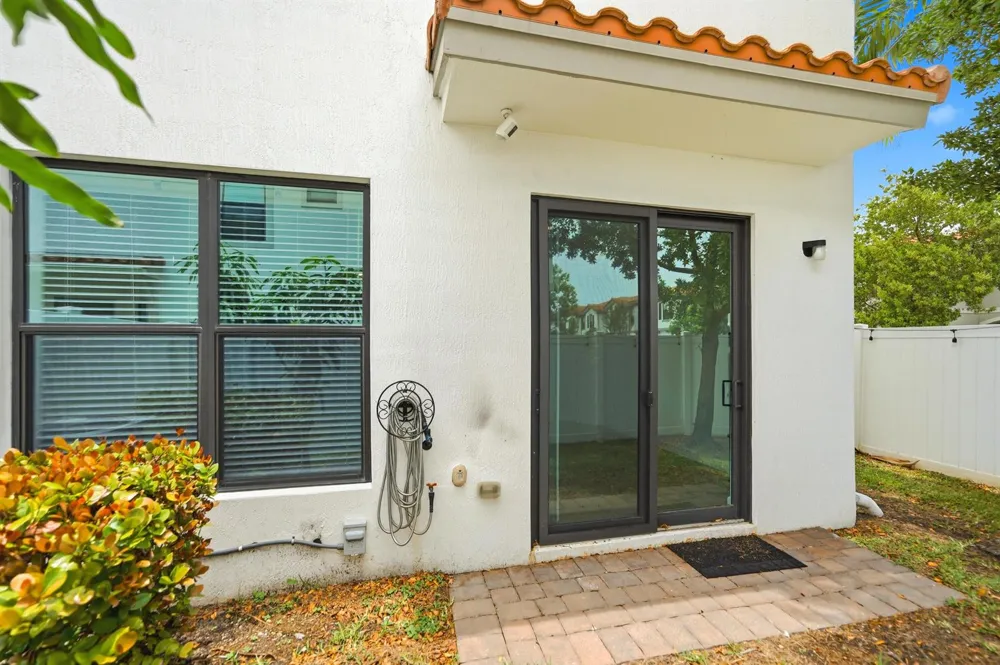 1009 Sweet Briar Lane Riviera Beach, FL 33410