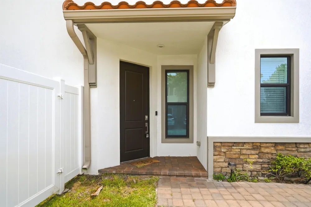 1009 Sweet Briar Lane Riviera Beach, FL 33410