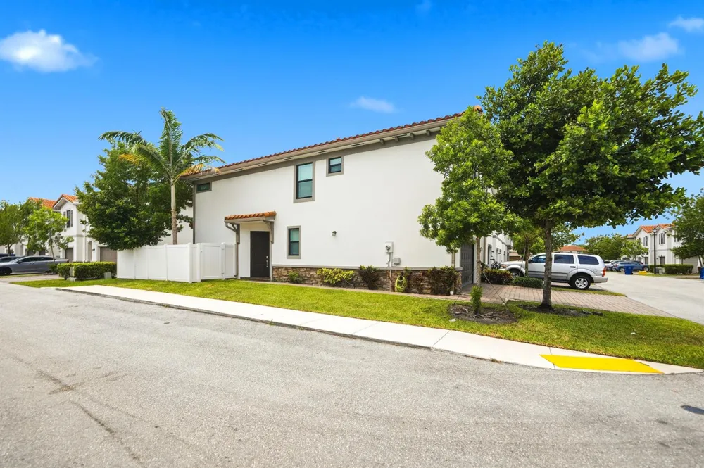 1009 Sweet Briar Lane Riviera Beach, FL 33410