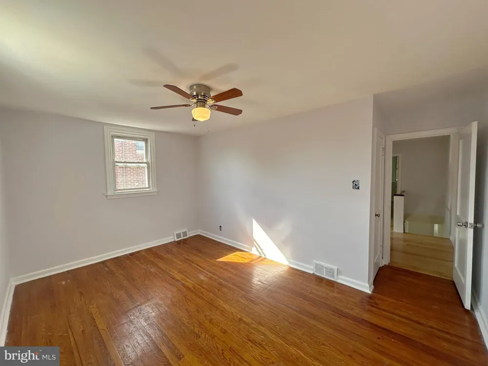 840 TYSON AVENUE Philadelphia, PA 19111