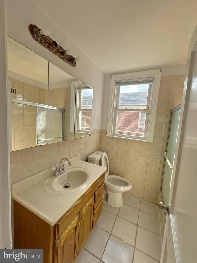 840 TYSON AVENUE Philadelphia, PA 19111