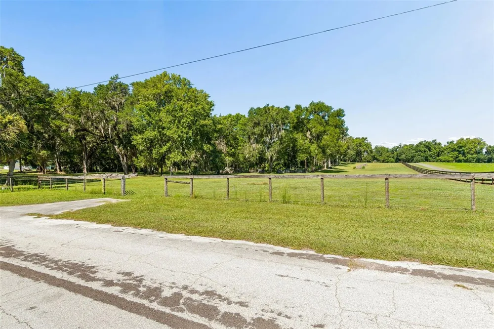 8792 S STEED TERRACE Floral City, FL 34436