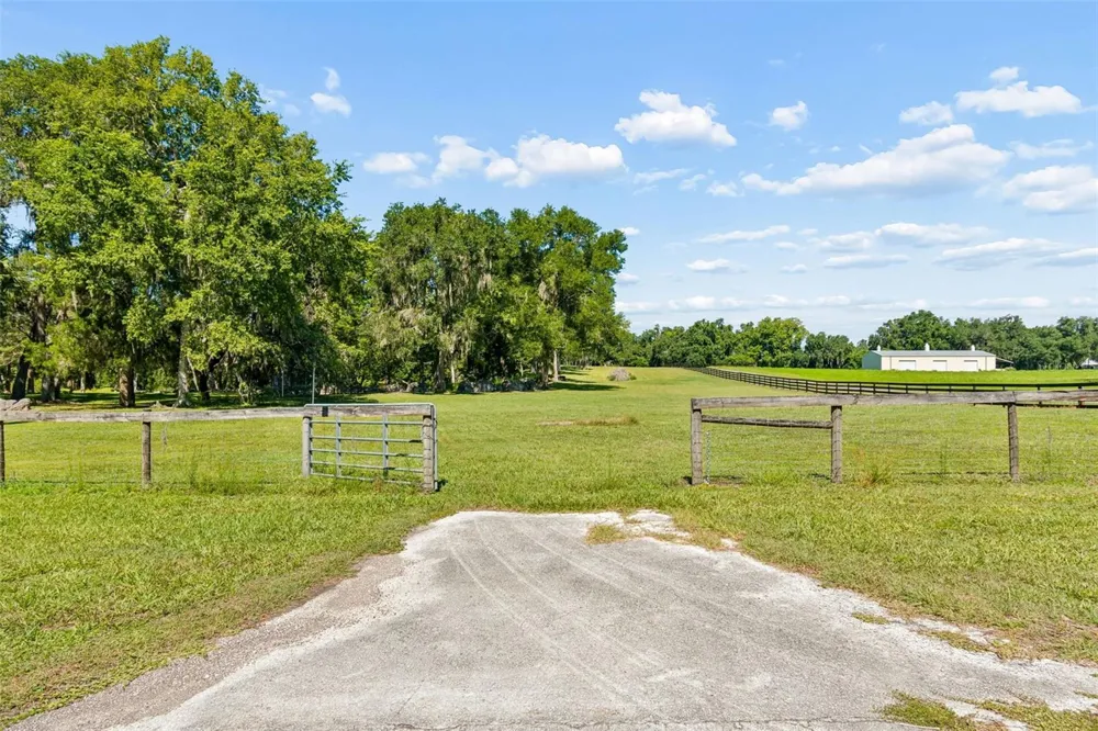 8792 S STEED TERRACE Floral City, FL 34436