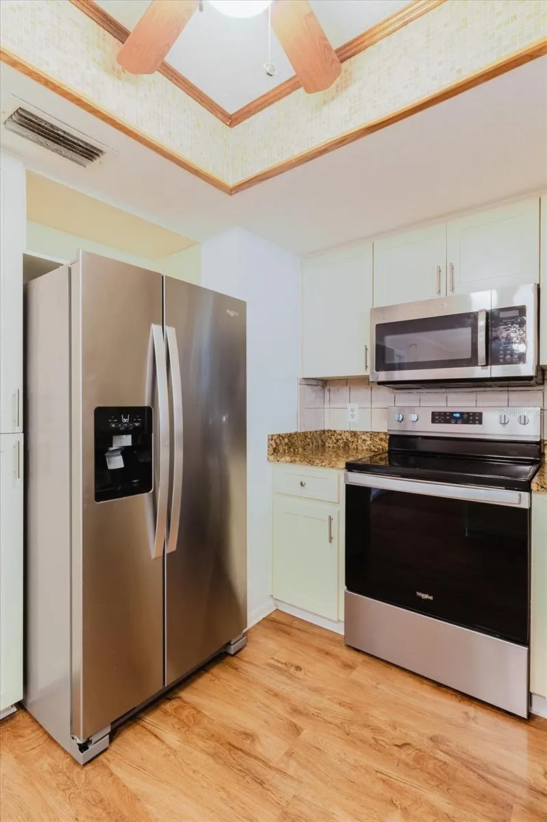 1201 CARA DRIVE Largo, FL 33771