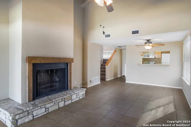 1101 PARKVIEW DR #B15 Canyon Lake, TX 78133