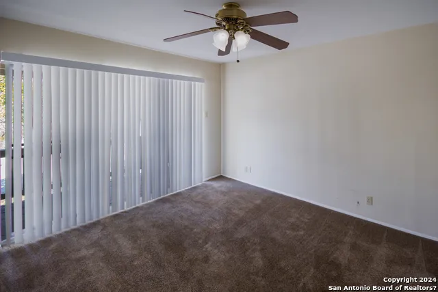 1101 PARKVIEW DR #B15 Canyon Lake, TX 78133