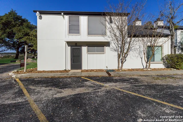 1101 PARKVIEW DR #B15 Canyon Lake, TX 78133