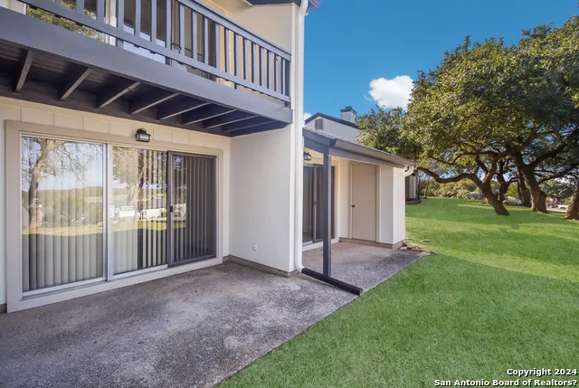 1101 PARKVIEW DR #B15 Canyon Lake, TX 78133