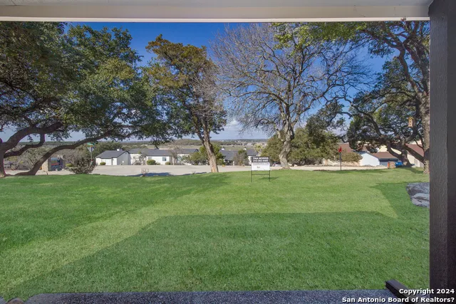 1101 PARKVIEW DR #B15 Canyon Lake, TX 78133