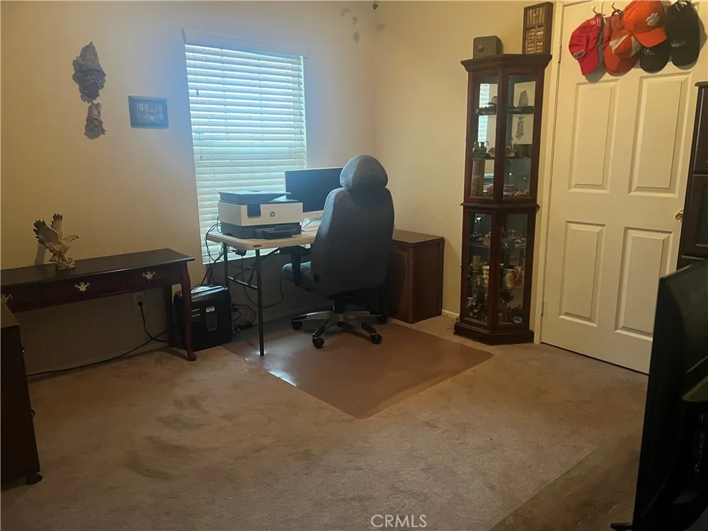 15993 CARMELIA DRIVE Victorville, CA 92394